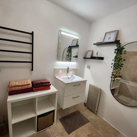 Apartment Cosy Apartment, Proximite A Pied Le Pradet